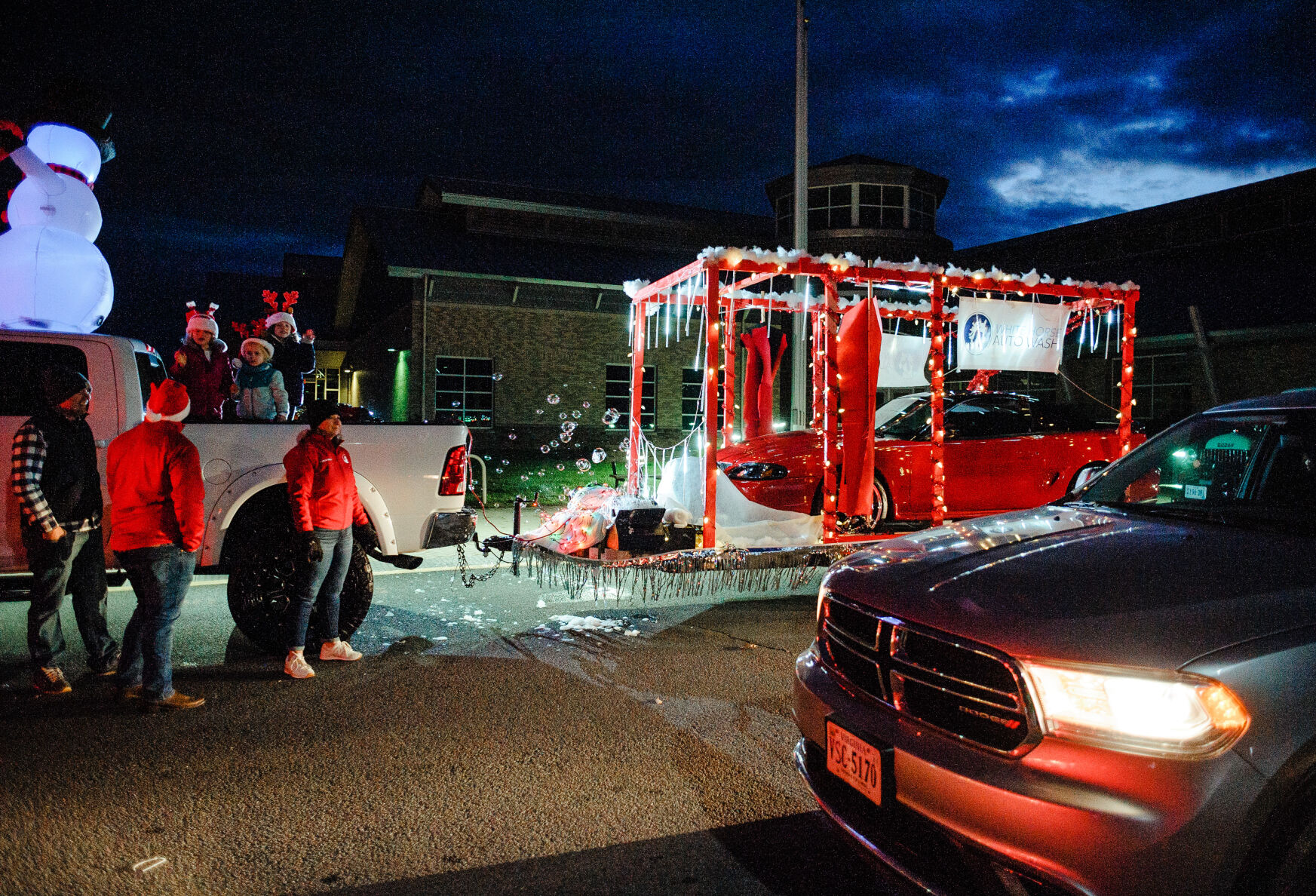 photo_ft_news_warrenton christmas parade-7_20201205.jpg